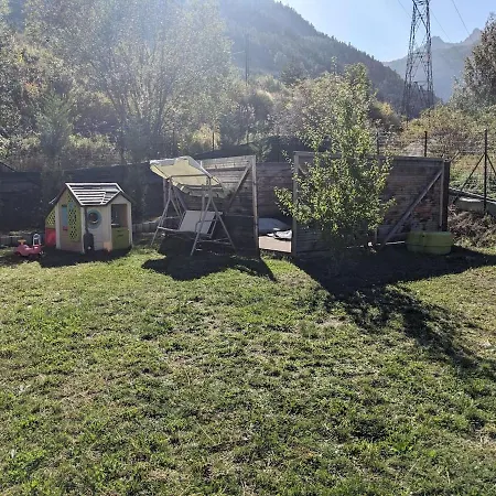Hébergement de vacances Maison 4 Chambres *